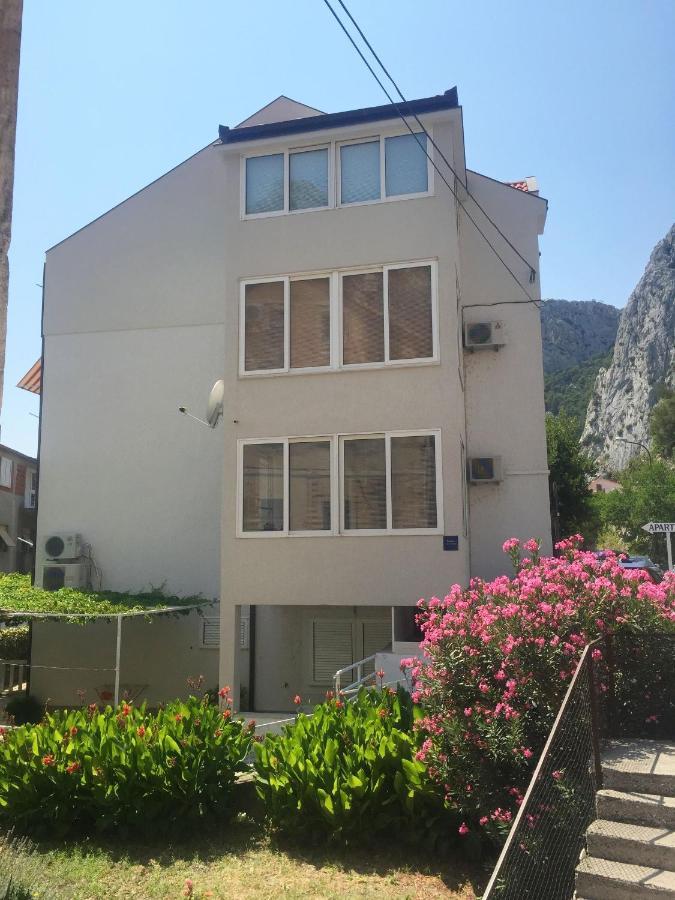Apartment Mate Omiš Eksteriør billede